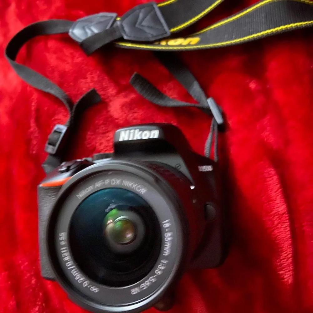 DSLR CAMERA - NIKON D3500